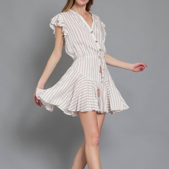 NWOT Tan & White Striped Ruffle Sleeve Shirt Dress - Picture 7 of 10